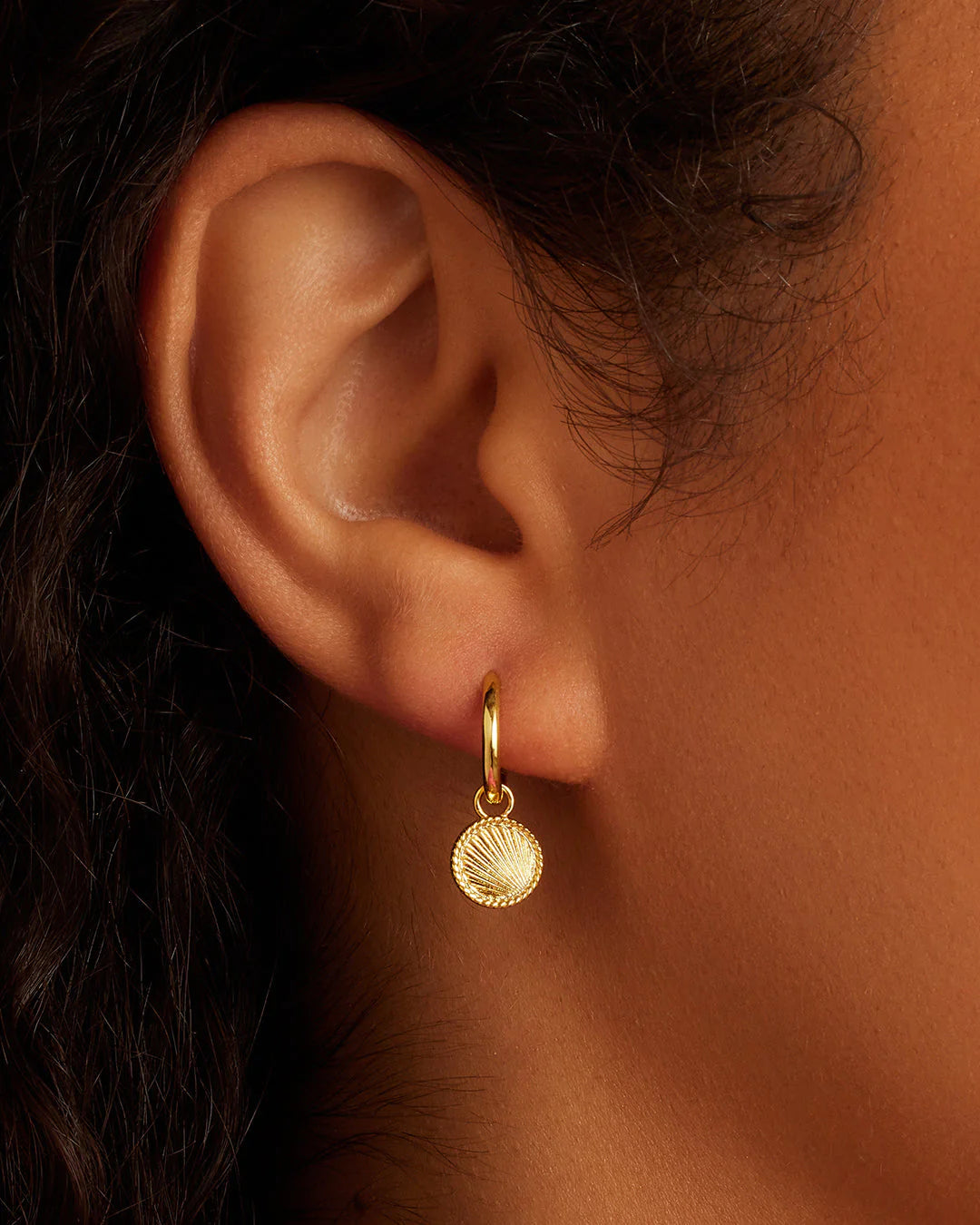 Gorjana Women's Classic Huggies Earring